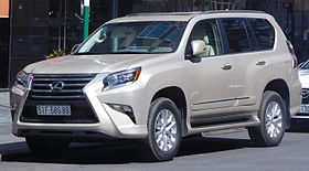 2015 Lexus GX 460 (URJ150R) wagon (2015-12-26) 01.jpg